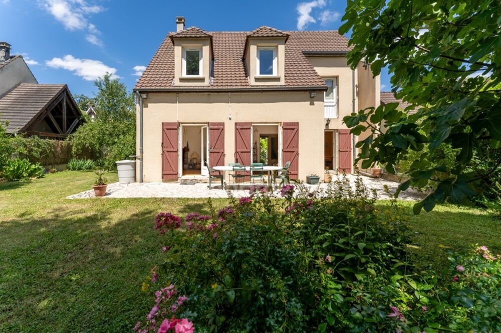 Vente Maison Maison de 6 pièces principales - 5 chambres - sous-sol - Parcelle 800 m² - Gare de Nointel-Mours à 300 m (Paris Gare du Nord lig Nointel