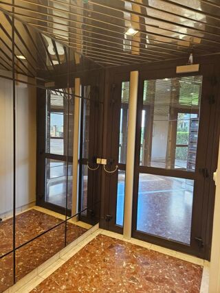  Appartement à louer 2 pièces 57 m²