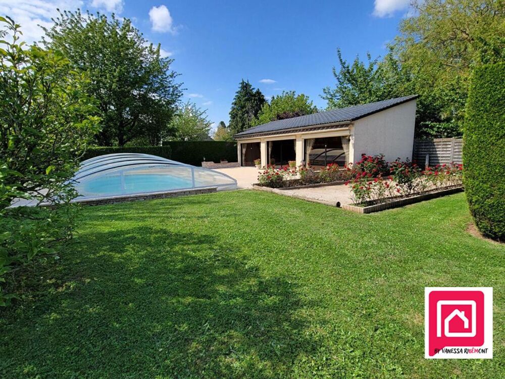 Propriété avec piscine couverte, salle de réception et 3 369 m² de terrain ? À seulement 10 minutes de Châteaudun