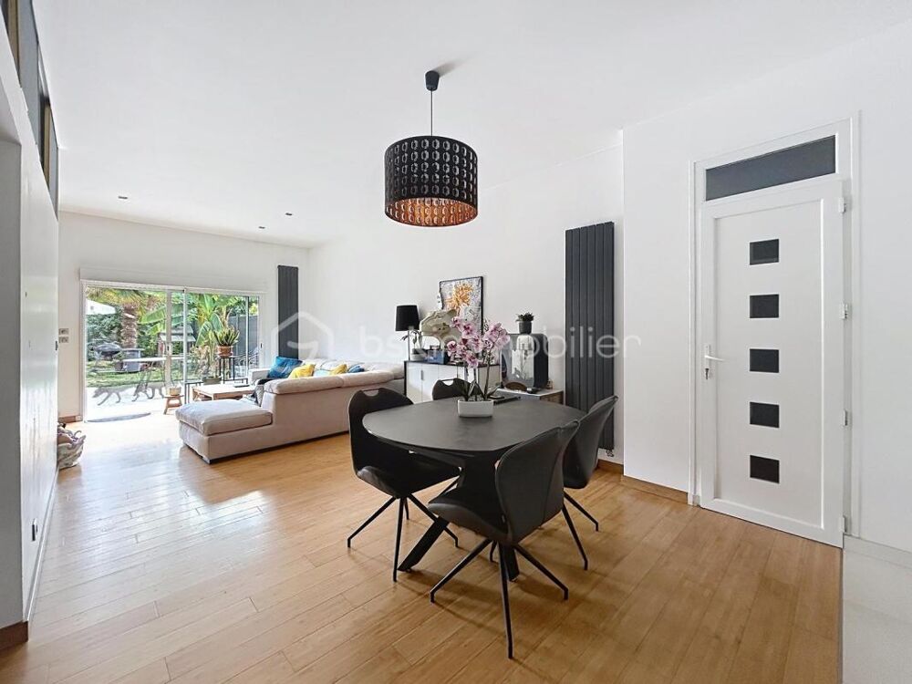 Vente Maison Maison familiale avec jardin et garage Roissy en france