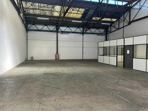 Local toutes activités 320 m² + 2 bureaux 2000 60100 Creil