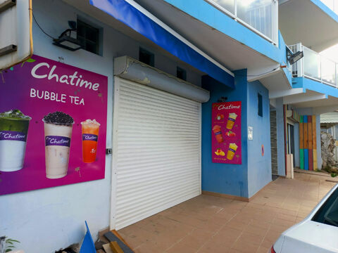 Dpt Guadeloupe (971), à vendre SAINT FRANCOIS Local Commercial emplacement N°01 366000 97118 Saint francois