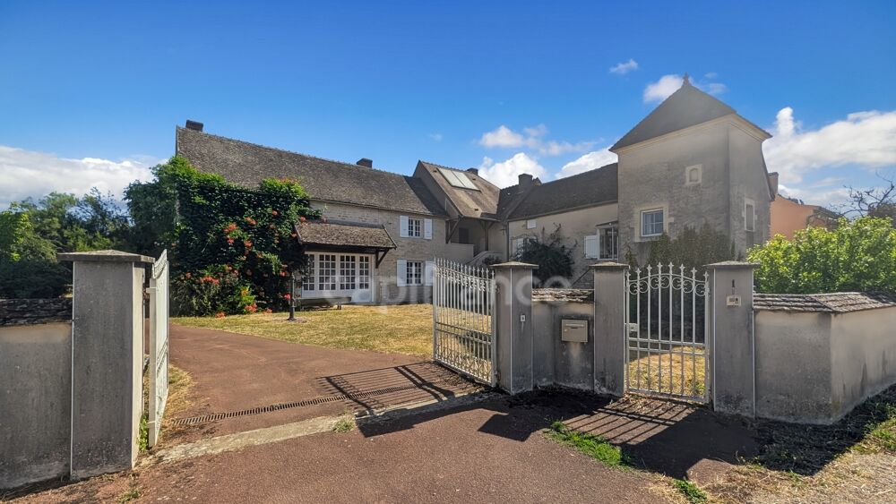 A vendre Magnifique maison Bourguignonne de 11 pièces FONTAINES (71) 7 chambres garage atelier 6000 m² de terrain !