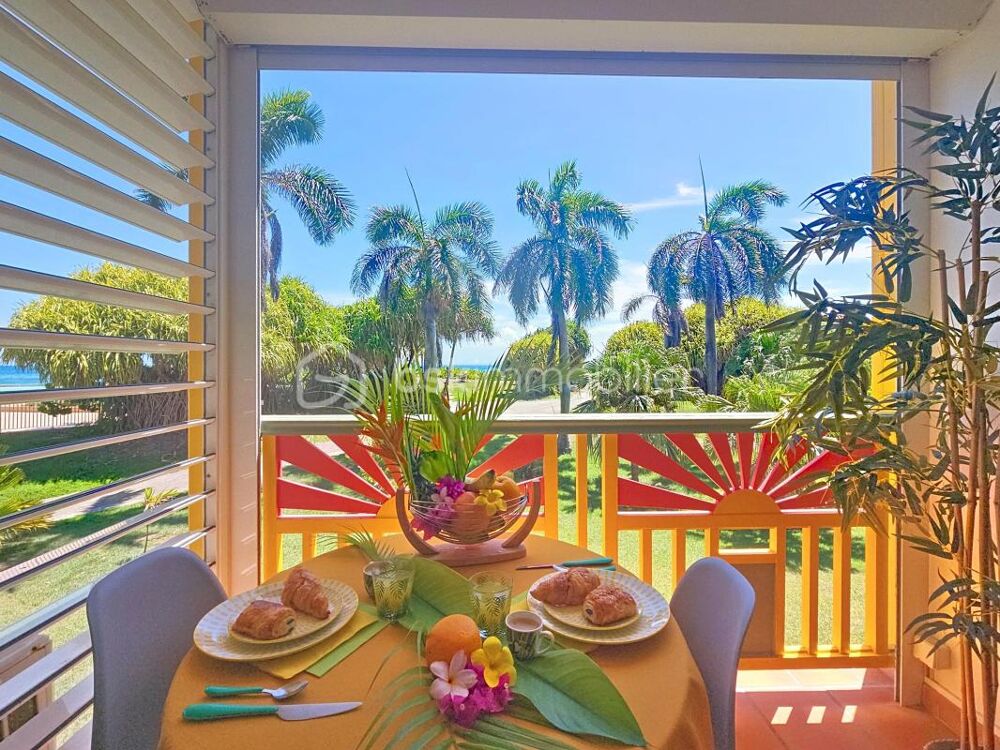 Splendide studio vue mer Anse des Rochers