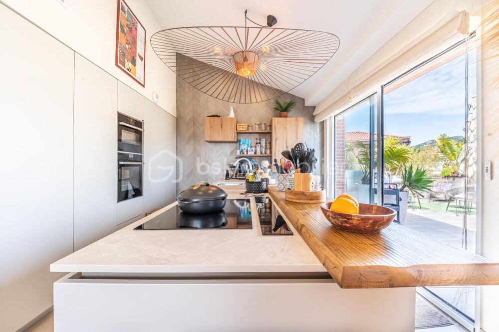 Vente Appartement DPT VAR (83) - T4 DE STANDING  - PROCHE CENTRE VILLE - ENTRE CIEL ET MER Hyeres