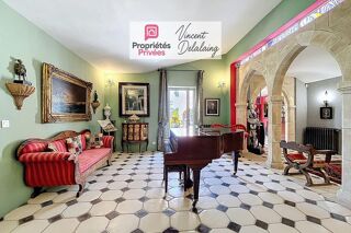  Maison à vendre 15 + pièces 612 m²