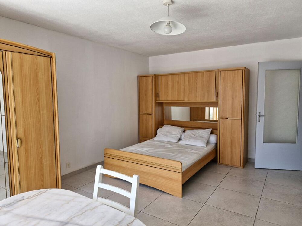 ROANNE - APPARTEMENT T1 AVEC CLIM