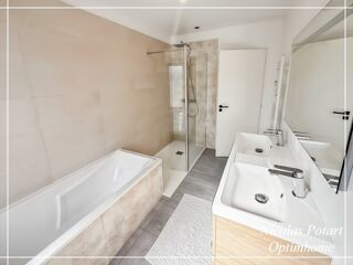  Maison 5 pi�ces 109 m� Lacroix saint ouen