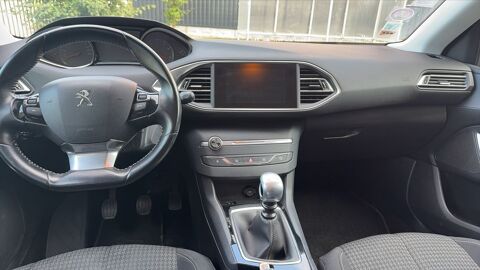 308 SW II 1.2 PureTech 130 Allure 2018 occasion 38090 Vaulx Milieu