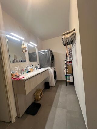  Appartement à louer 4 pièces 73 m²