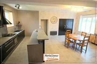  Maison  vendre 6 pices 220 m