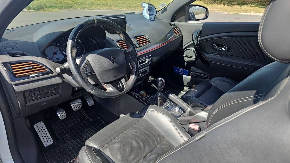 M&eacute;gane RS III 2.0 265.0 N/A 2015 occasion 31800 Saint Gaudens