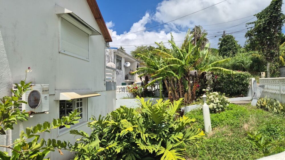 Vente Maison Authentique maison architèqueturale de 7 pièces GOURBEYRE (971) pour votre famille ou/et en bien locatif Gourbeyre