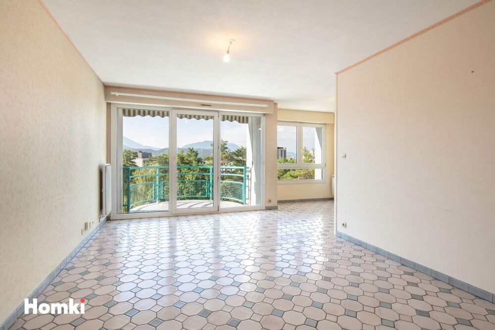Vente Appartement Appartement T4 avec grand balcon, garage, cave et vue plein sud sur les montagnes – Secteur Allié / Alpin Grenoble
