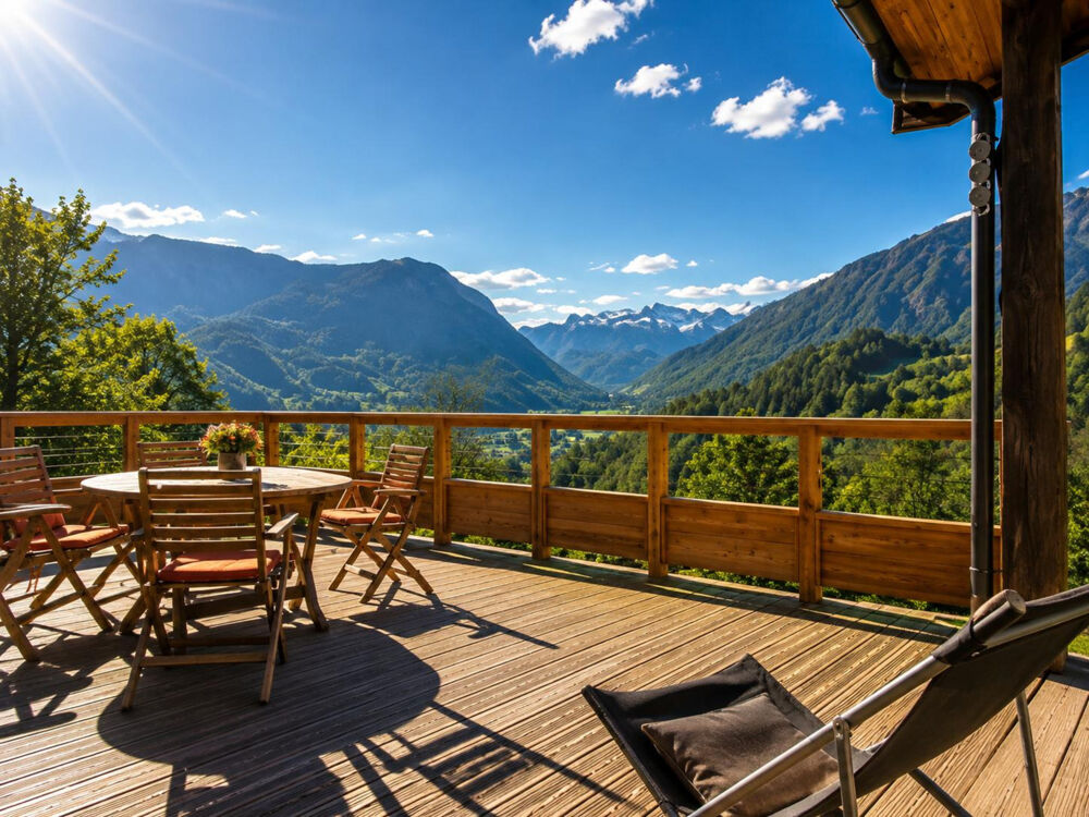 Vente Chalet A vendre sur 2,4 ha en pleine nature 1 Chalet Rénové + 1 ancien chalet à réhabiliter Ugine