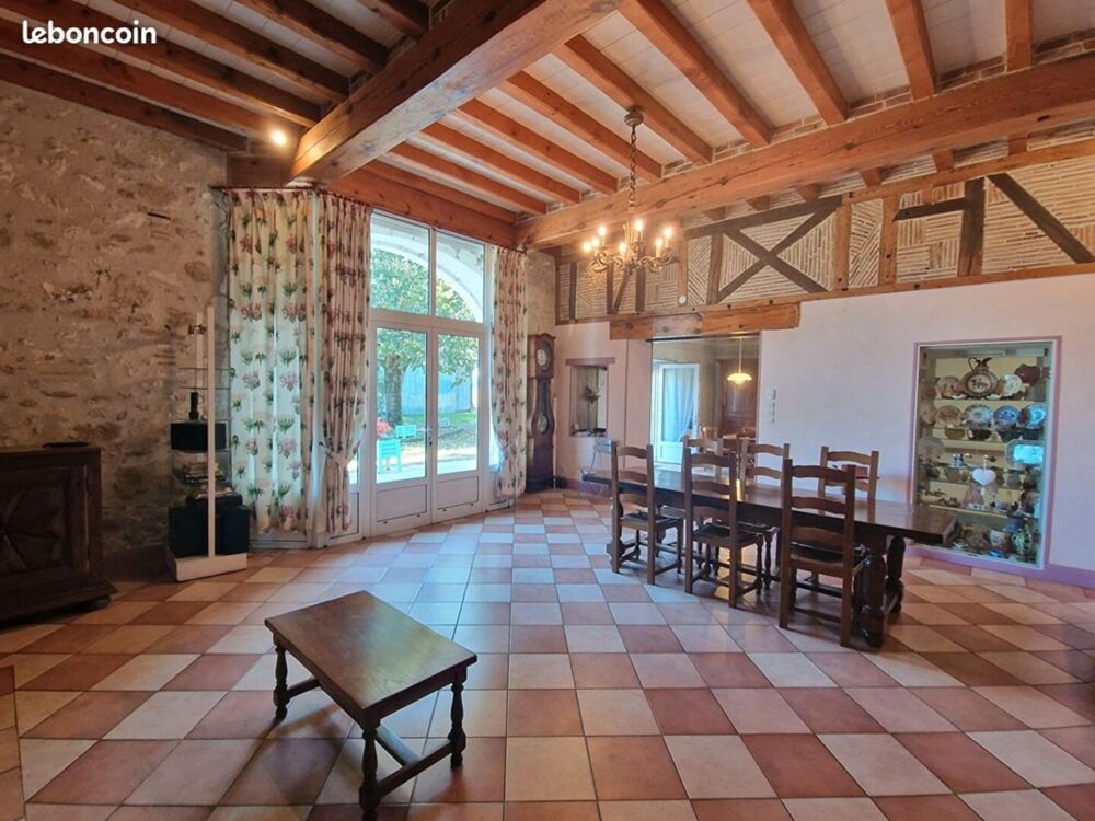 Vente Maison DEMEURE EN PIERRE - SECHOIR - DEPENDANCES - 4 chambres Roumagne