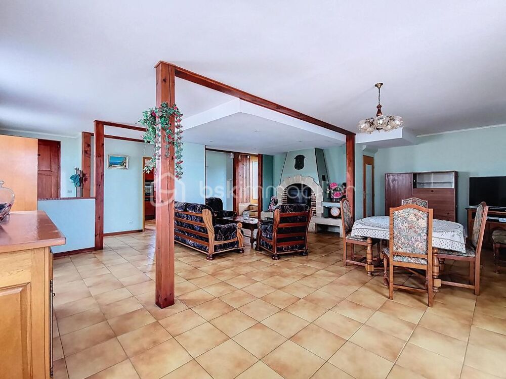BELLE MAISON FAMILIALE