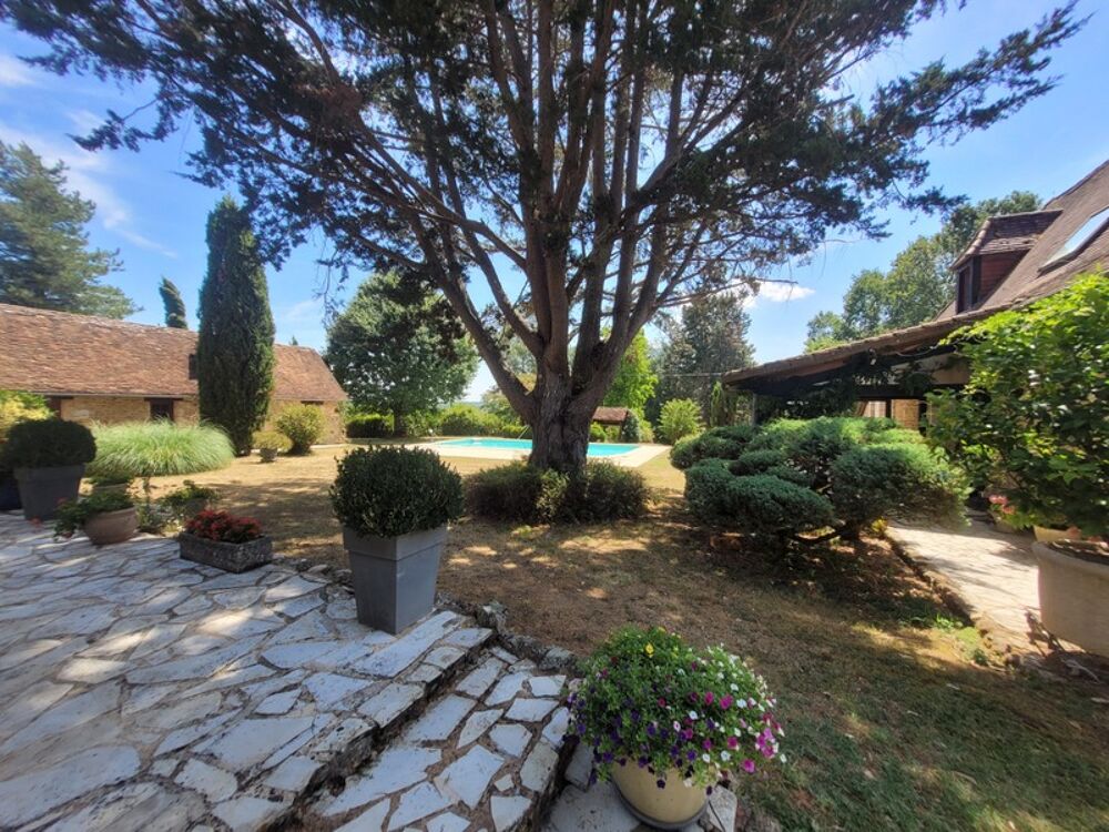 à vendre  Propriété/château La Douze (24330)