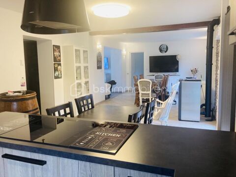   VENDU Maison - 7 pice(s) - 145 m