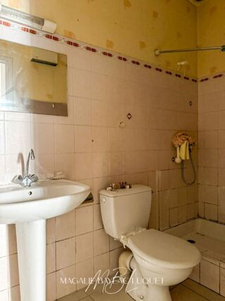  Immeuble à vendre 6 pièces 162 m²