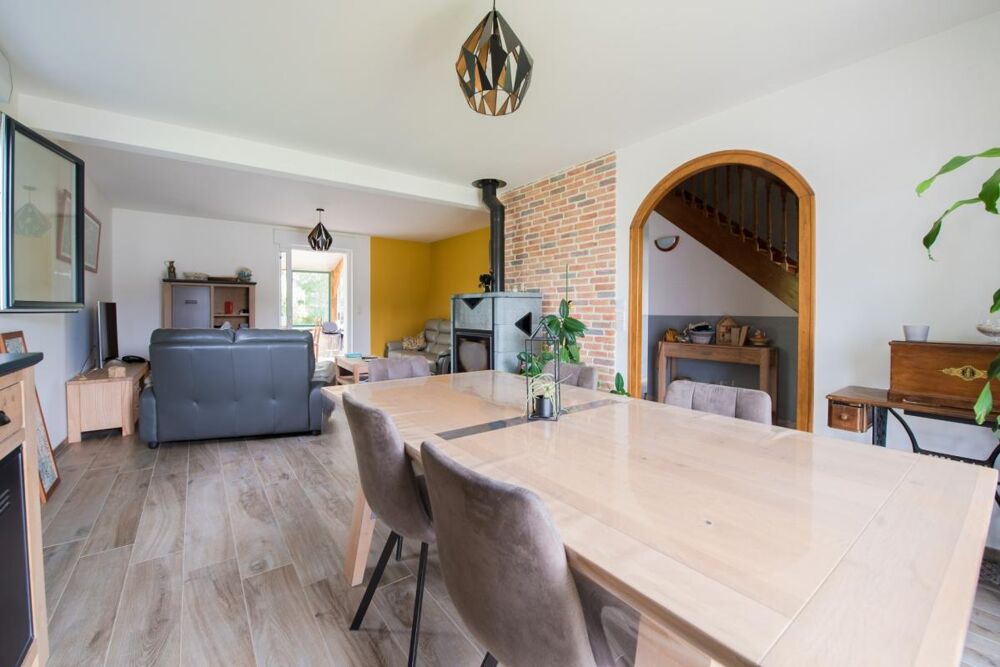 Vente Maison MAISON FAMILIALE 4 CHAMBRES À VENDRE À PLESSÉ – PROCHE ÉCOLES, COMMERCES ET SERVICES Plesse