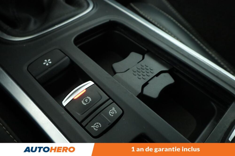 M&eacute;gane 1.5 dCi Energy Intens 110 ch 2017 occasion 92130 Issy-les-Moulineaux