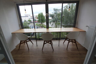  Appartement à louer 4 pièces 81 m²