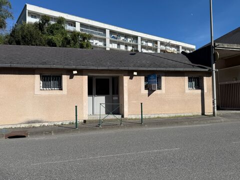 Locaux professionnels avec potentiel habitation PMR 112000 65100 Lourdes