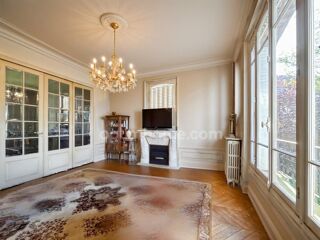  Propriété/château à vendre 10 pièces 215 m²
