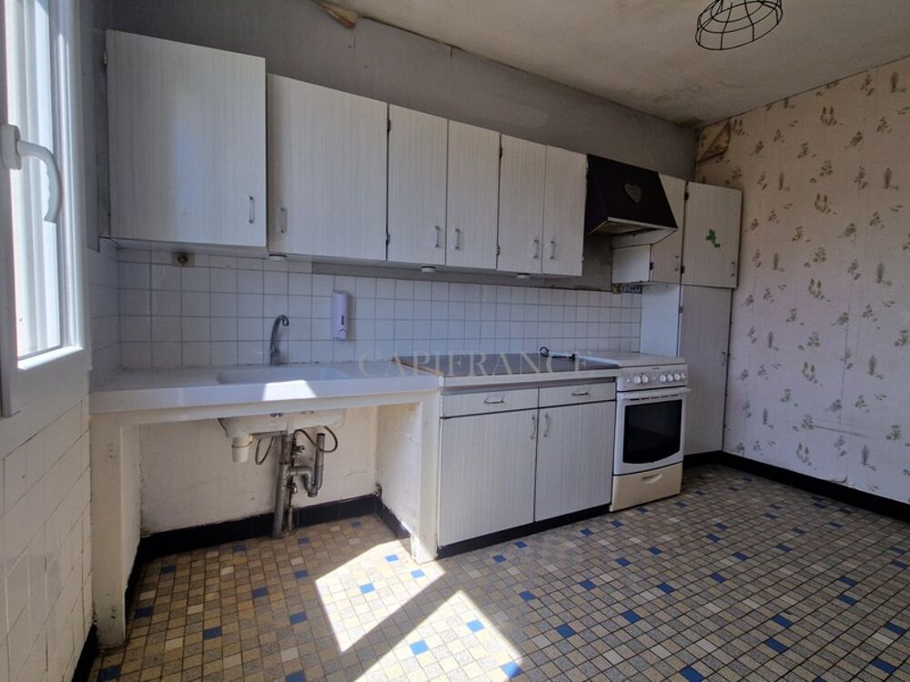 Maison à vendre PLOUMAGOAR (22)