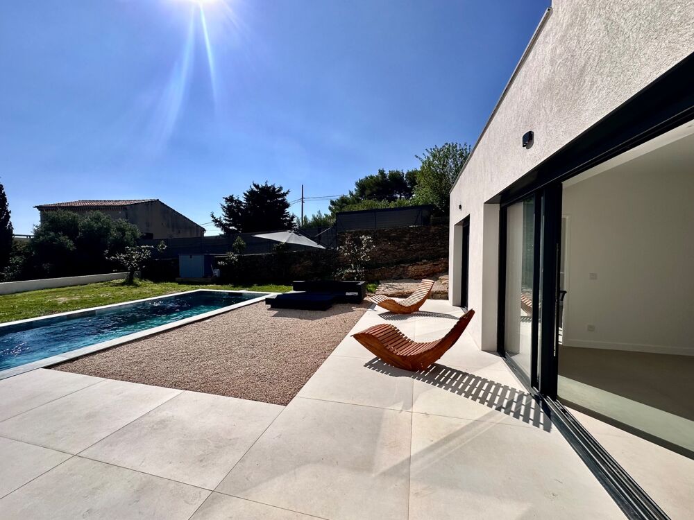 Vente Maison La Ciotat, Maison Contemporaine de 185m2 avec Piscine, Vue panoramique mer à 180°, sur terrain de 737m2 La ciotat