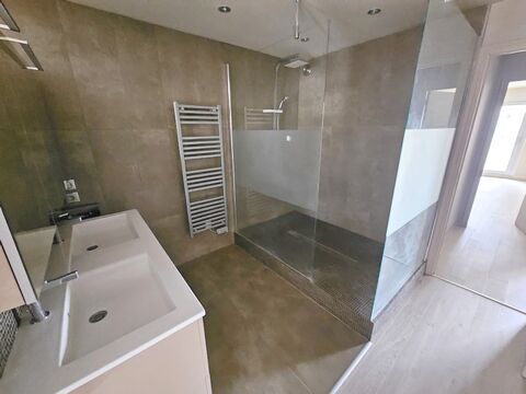  Appartement � louer 3 pi�ces 113 m�