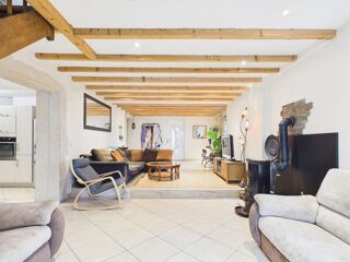 Vente Maison Maison de caractère en pierre, beaux volumes et grand terrain Challonges