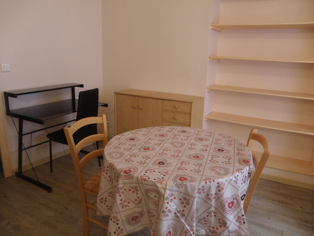 Location Appartement LOCATION T1BIS MEUBLE RIGNAC SANS FRAIS D'AGENCE Rignac