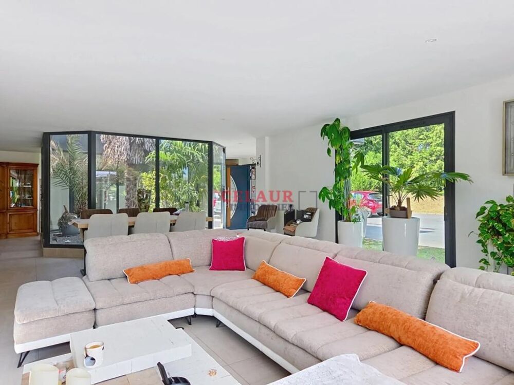 Vente Maison Maison de 6 pièces de 243 m² à Lubersac Lubersac