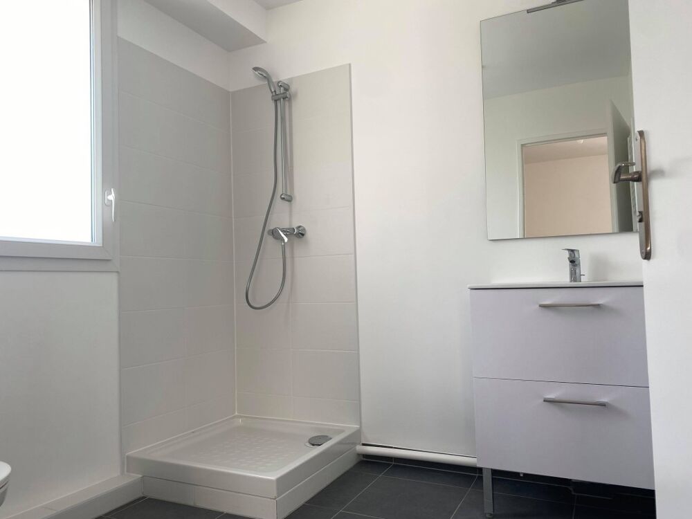 Location Appartement T2 avec terrasse, jardin et parking à PERSAN Persan