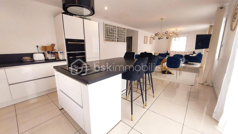 Maison familiale récente - 219 m² - DPE B - Fleury-les-Aubrais