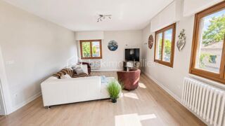 Immeuble à vendre 10 pièces 310 m²