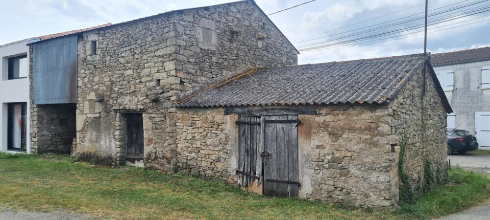 Grange à rénover Village Saint Hilaire De Clisson 75 M² sur terrain de 231 M²