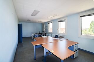  Immeuble  vendre 1 pice 170 m