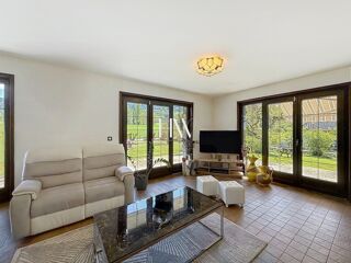  Maison à vendre 10 pièces 240 m²