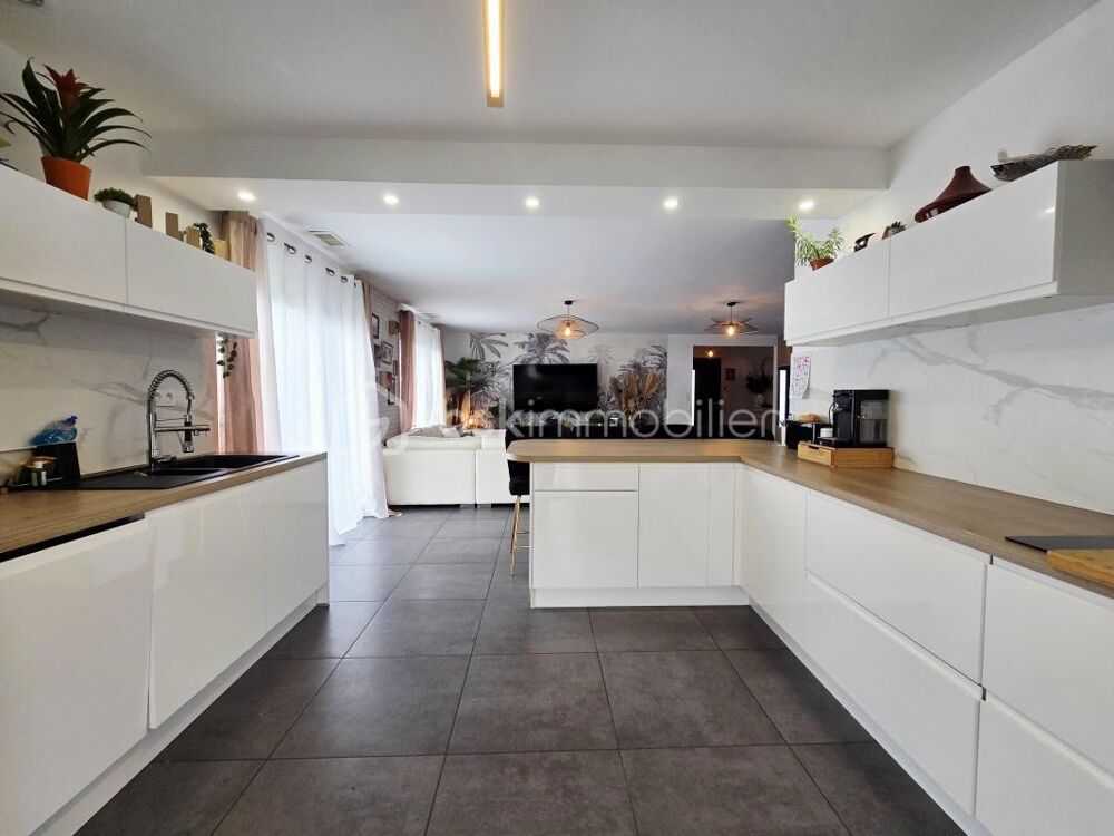 Maison contemporaine T6 de plain-pied avec piscine et studio indépendant  Secteur Falguieres