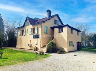  Maison � vendre 9 pi�ces 222 m�