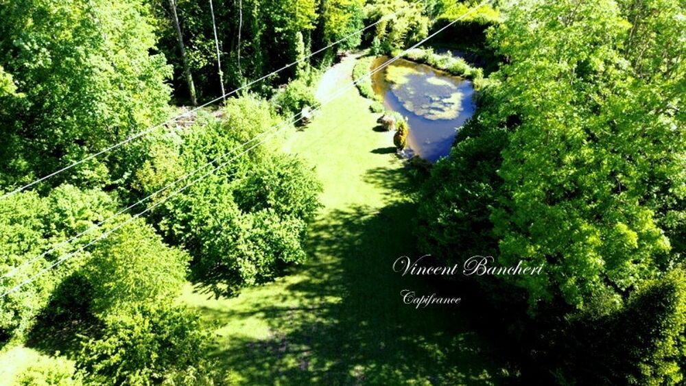 PROPRIÉTÉ DE CHARME D'ENVIRON 208 m² AVEC PARC ARBORÉ, PISCINE COUVERTE ET T2 INDÉPENDANT  ARENTHON (74800)