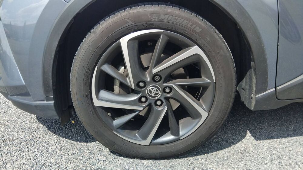 C-HR 2.0 VVT-i 184 Hybrid CVT Design Ultimate - Premi&egrave;re main Ent 2023 occasion 38122 Cour Et Buis