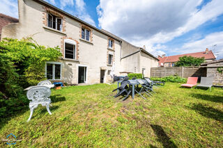  Maison � vendre 8 pi�ces 233 m�