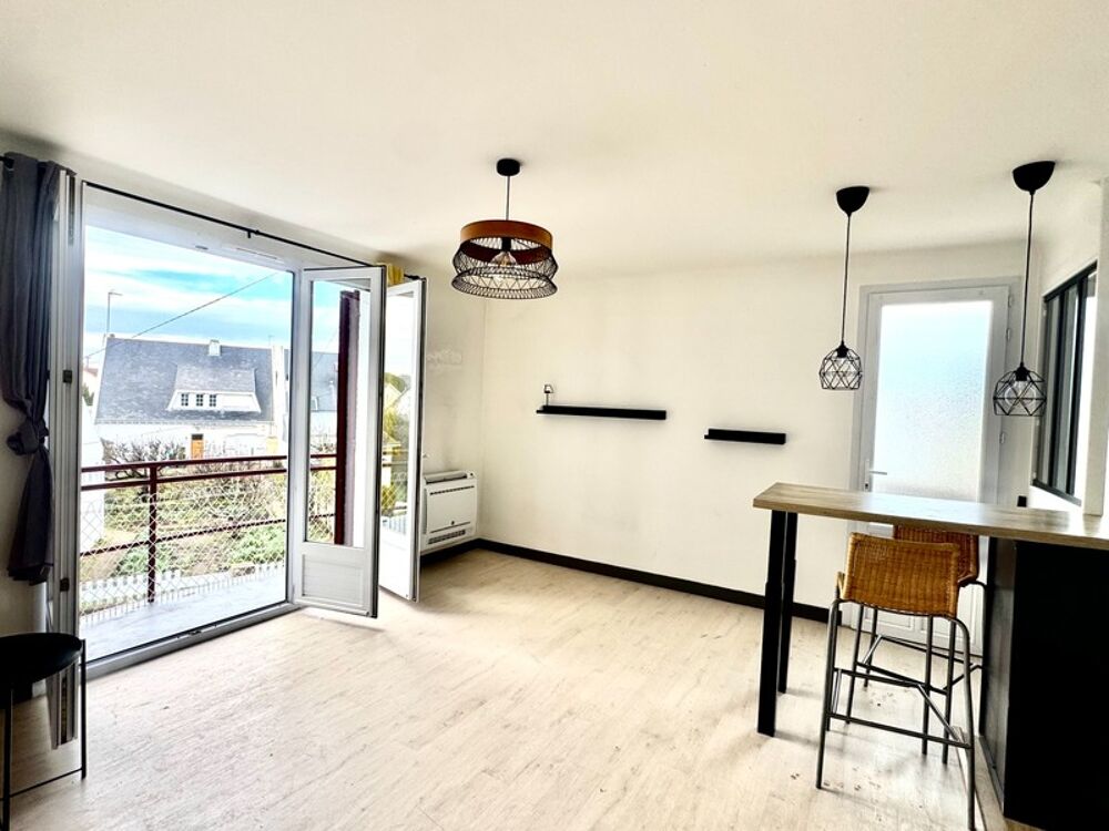 LE POULIGUEN-APPARTEMENT T2 DE 37M2-UNE PLACE DE PARKING-PROCHE COMMERCE A PIED- AU CALME