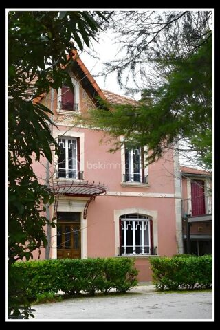  Propri�t�/ch�teau � vendre 8 pi�ces 350 m�