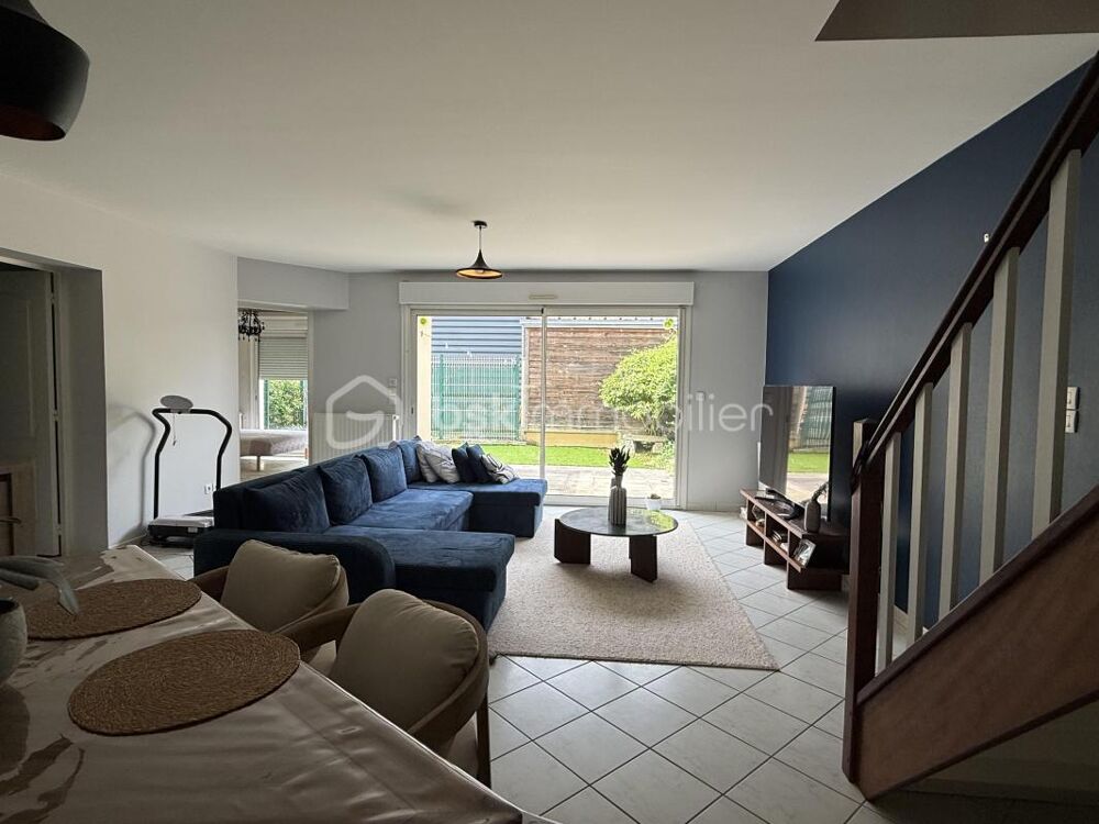Maison familiale de 140 m²  4 chambres  Garage - parking - jardin