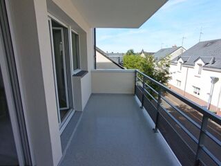  Appartement à louer 3 pièces 73 m²